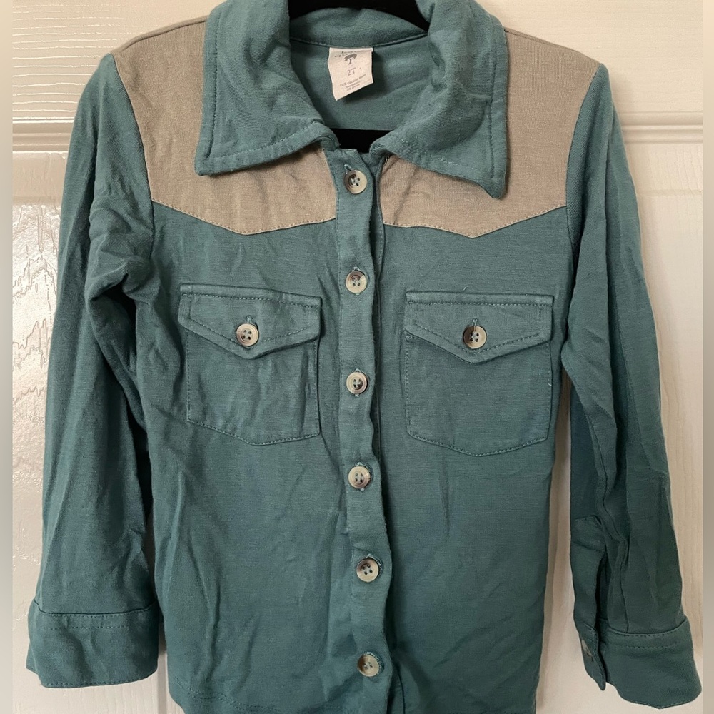 Kate Quinn long sleeve button down